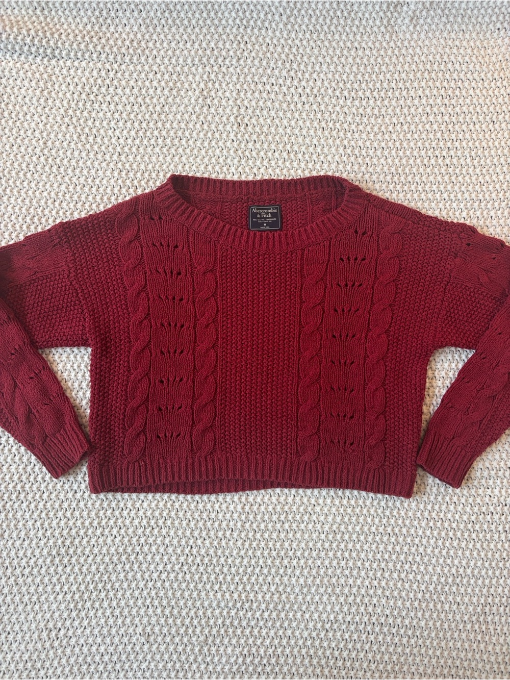 Abercrombie & Fitch Women's Red Cable Crewneck Cropped Cable Knit Sweater
